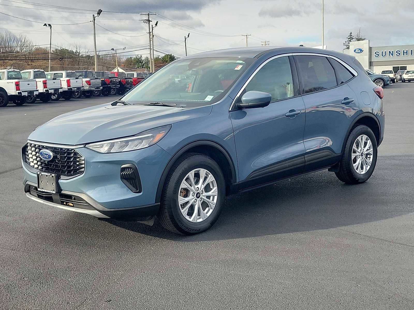 Certified 2023 Ford Escape Active w/ Tech Pack #2 image 3