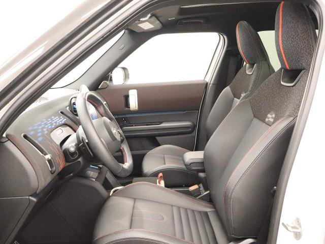 Used 2025 MINI Cooper Countryman John Cooper Works w/ Comfort Package Max AWD/4WD image 4