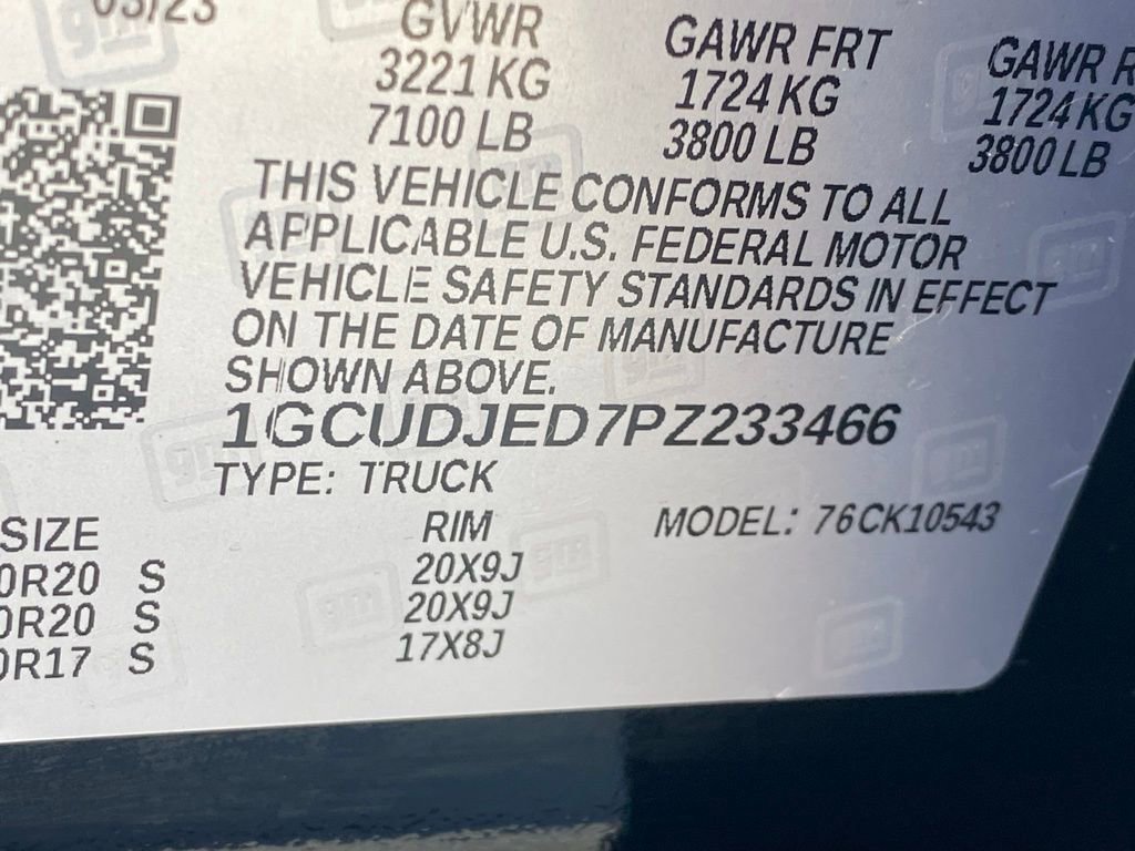 Used 2023 Chevrolet Silverado 1500 High Country w/ Technology Package AWD/4WD image 31