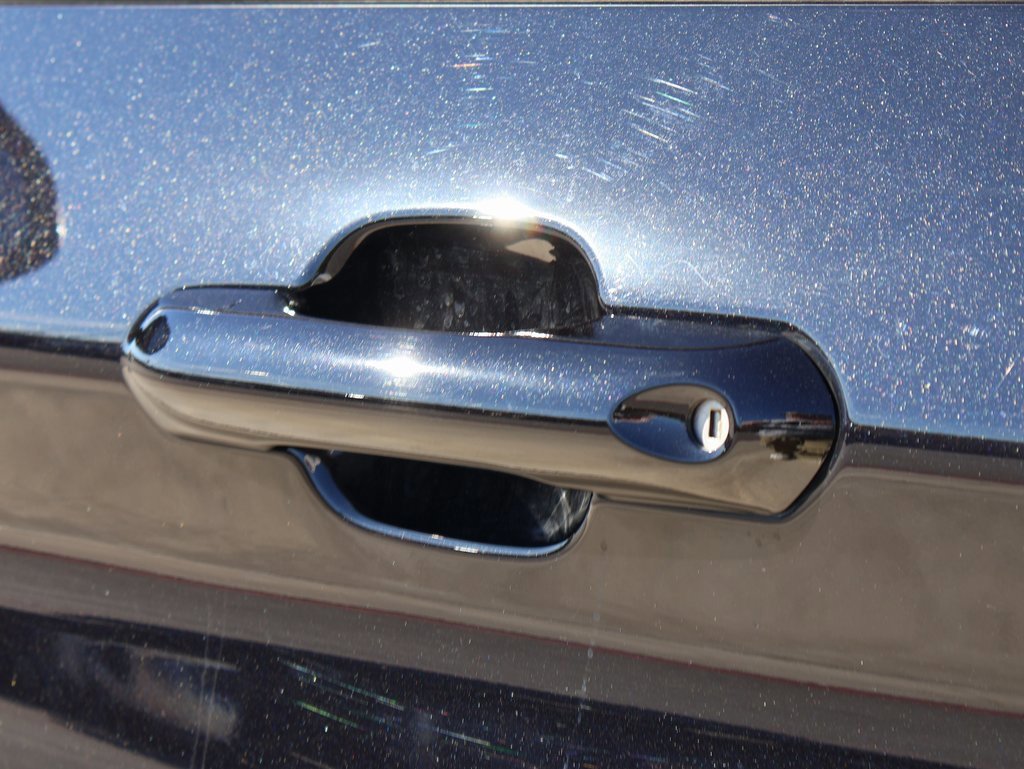 Certified 2025 Ford Explorer Platinum w/ LUX Leather Package image 21