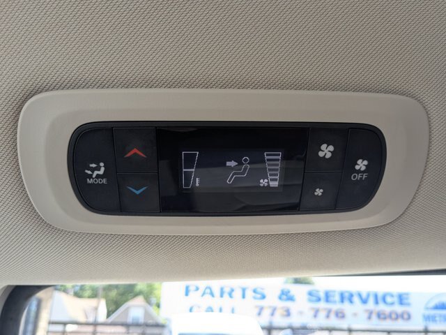 Used 2023 Chrysler Voyager LX FWD image 28
