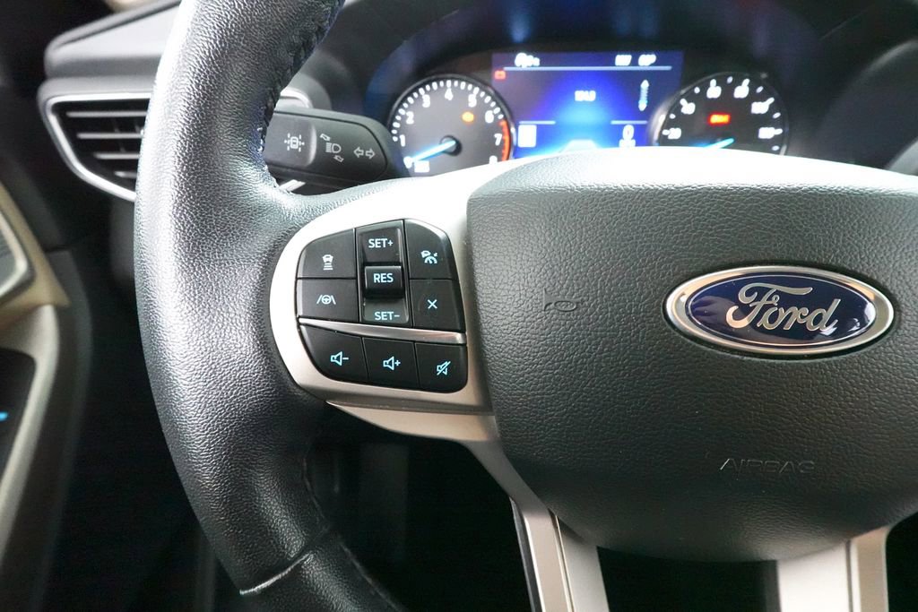 Certified 2023 Ford Explorer Limited AWD/4WD image 13