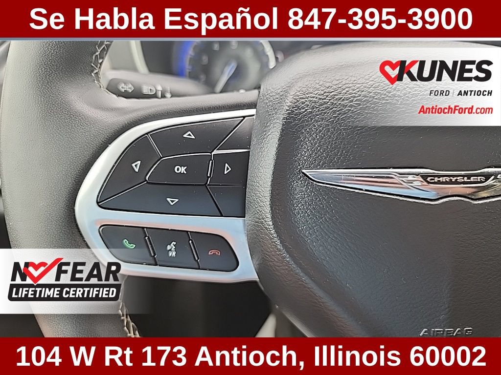 Used 2025 Chrysler Pacifica Select FWD image 31