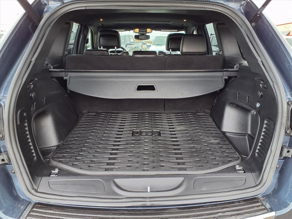 Used 2021 Jeep Grand Cherokee Limited w/ Trailer Tow Group IV image 29