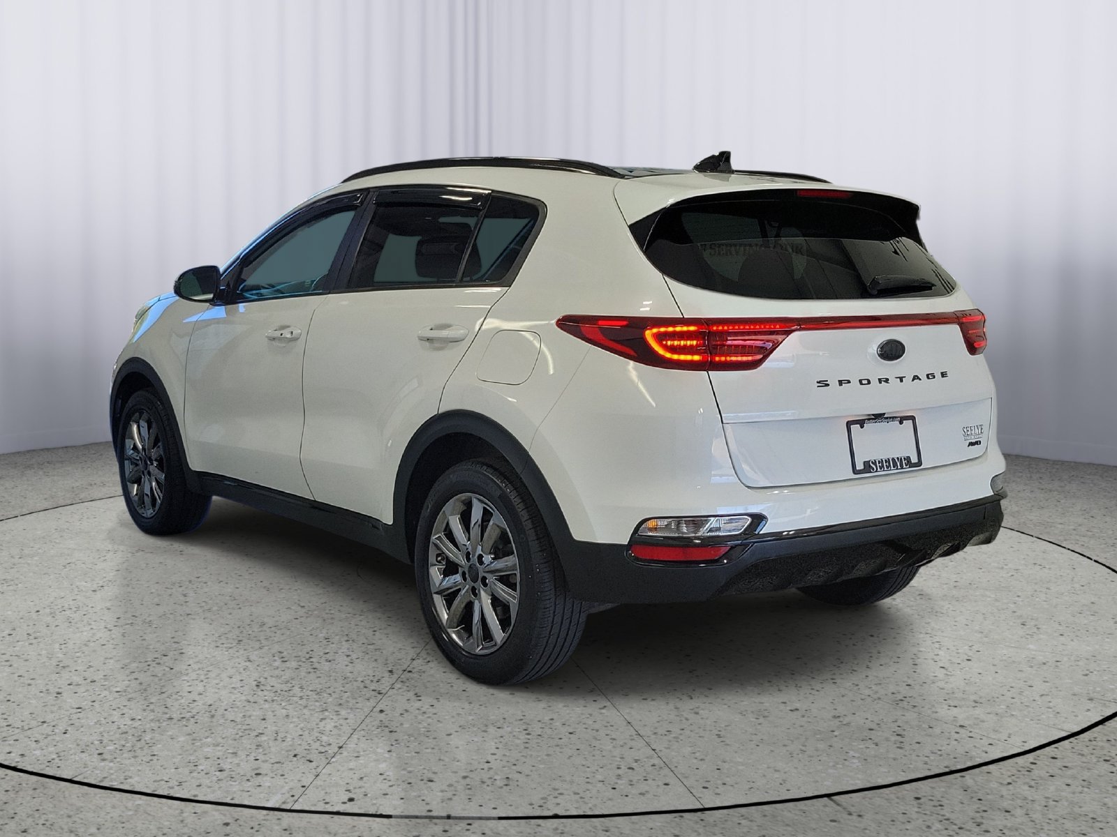 Used 2021 Kia Sportage S w/ S AWD Premium Package image 3