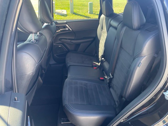 Used 2025 Mitsubishi Outlander SE AWD/4WD image 19