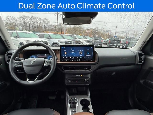 Certified 2025 Ford Bronco Sport Outer Banks w/ Outer Banks Tech Package+ AWD/4WD image 3