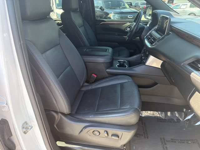 Used 2022 Chevrolet Tahoe Z71 w/ Luxury Package AWD/4WD image 15