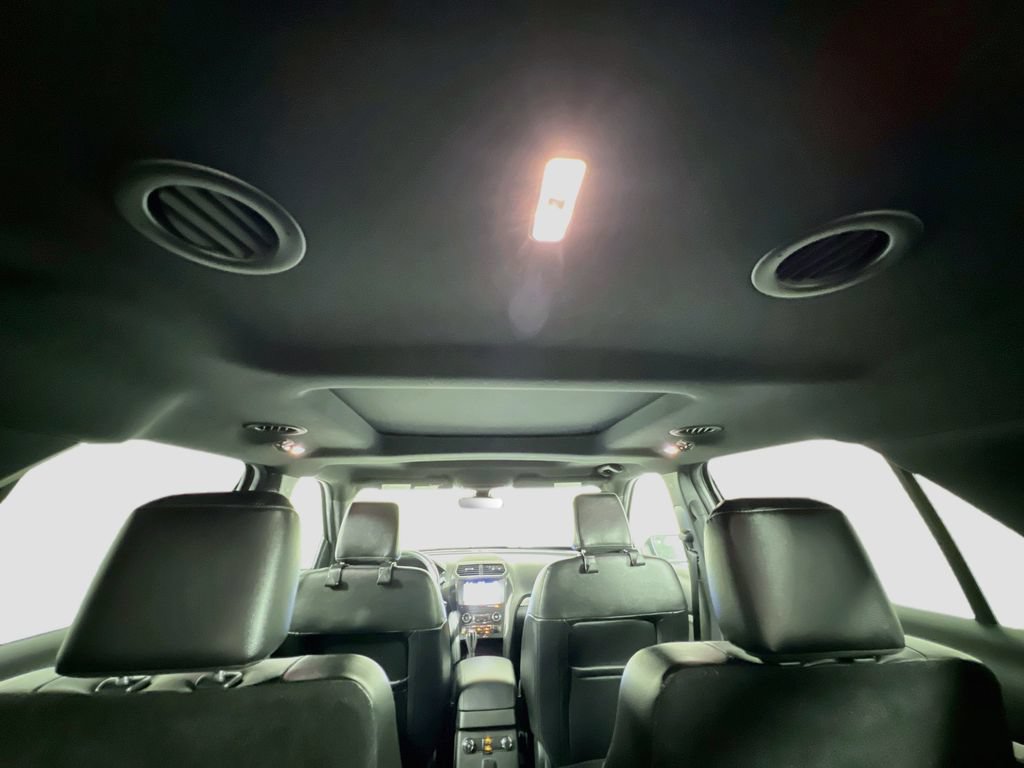 Certified 2019 Ford Explorer XLT w/ Equipment Group 202A AWD/4WD image 44
