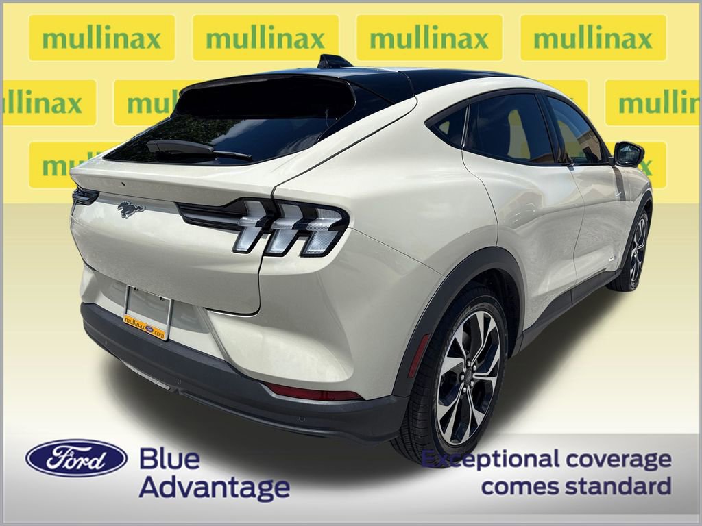 Certified 2025 Ford Mustang Mach-E Select AWD/4WD image 4