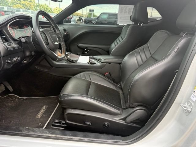 Used 2023 Dodge Challenger SRT Hellcat w/ Driver Convenience Group RWD image 2