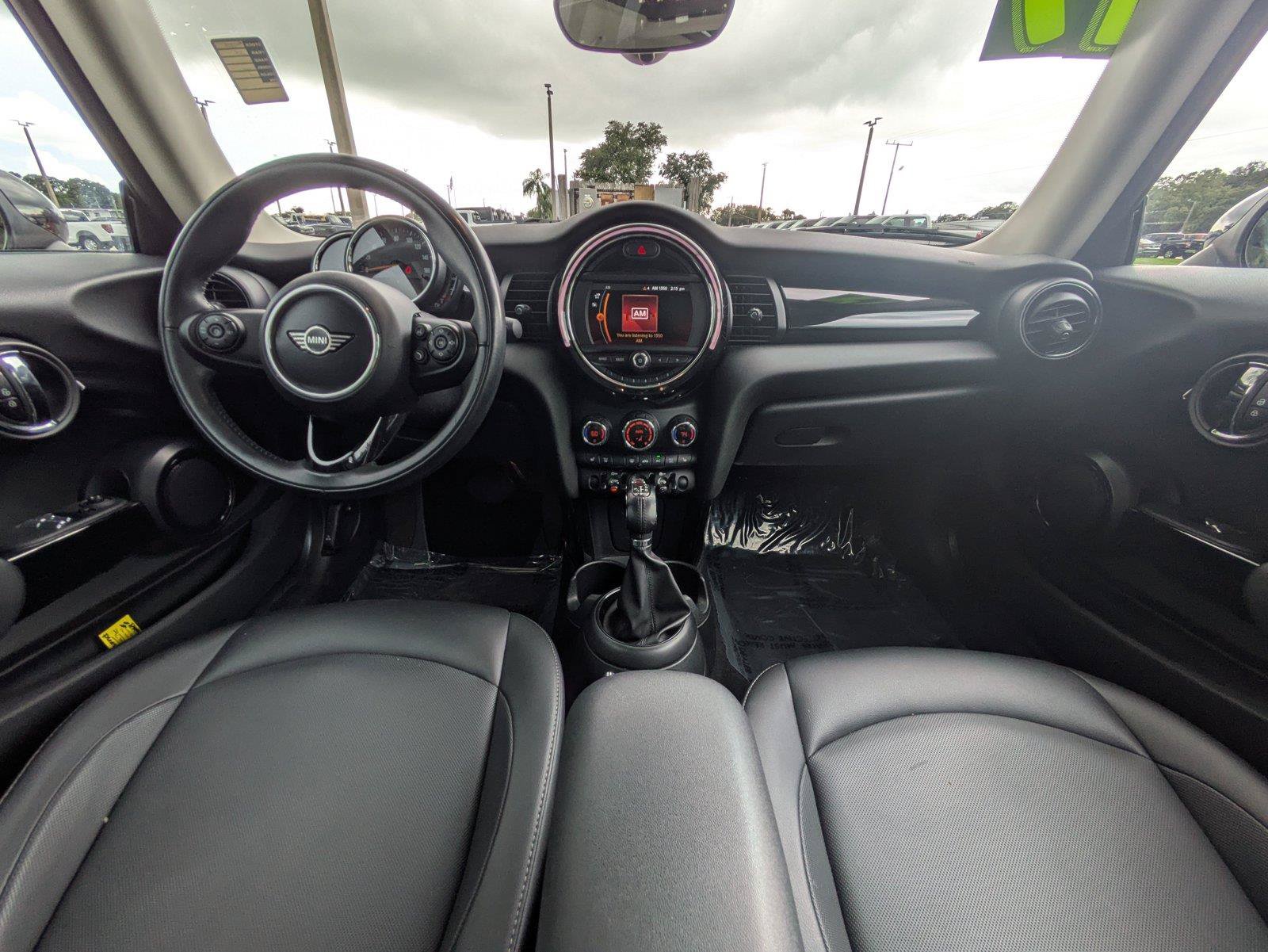 Used 2019 MINI Cooper 2-Door Hardtop FWD image 17