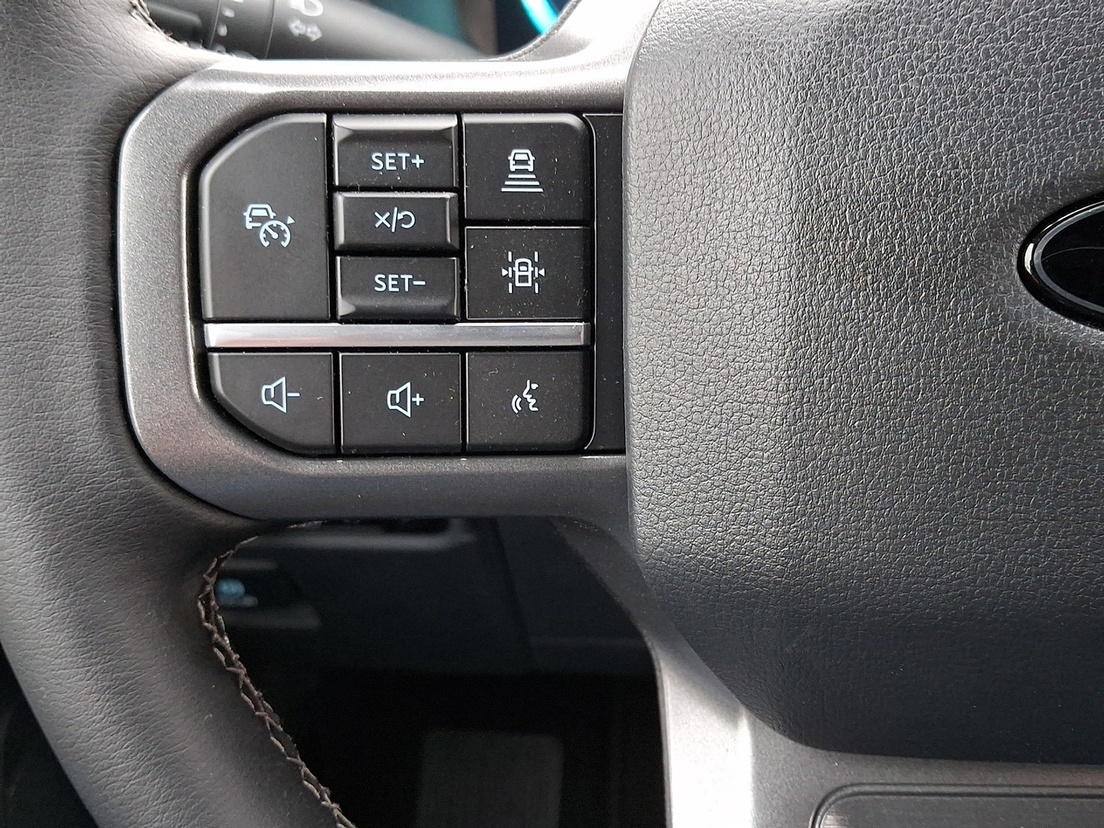 Certified 2025 Ford F150 XLT w/ Equipment Group 302A MID image 21