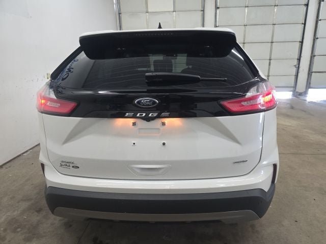 Certified 2024 Ford Edge SEL w/ Convenience Package AWD/4WD image 8