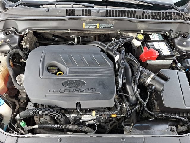 Certified 2018 Ford Fusion SE FWD image 28