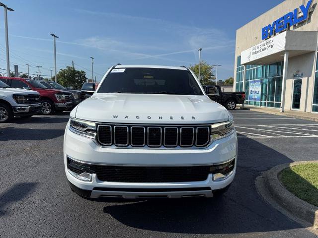 Used 2023 Jeep Wagoneer Series II w/ Convenience Group I AWD/4WD image 3