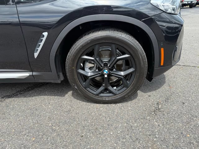 Used 2024 BMW X4 xDrive30i AWD/4WD image 8
