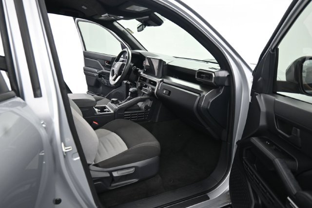 Used 2025 Toyota 4Runner TRD Sport AWD/4WD image 15