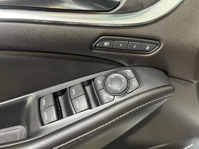 Used 2021 Buick Enclave Avenir image 20