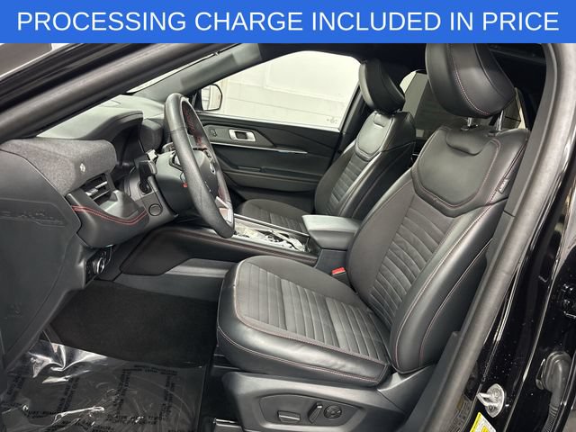 Certified 2025 Ford Explorer ST-Line w/ Premium Package AWD/4WD image 3