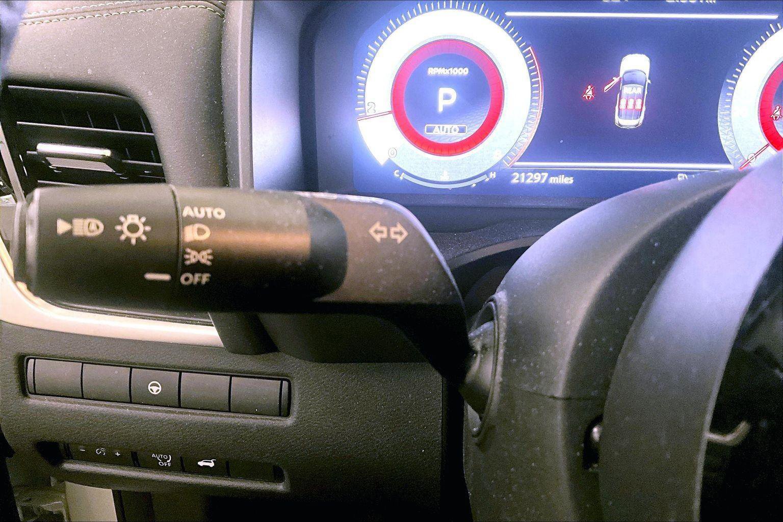 Used 2023 Nissan Rogue Platinum image 30