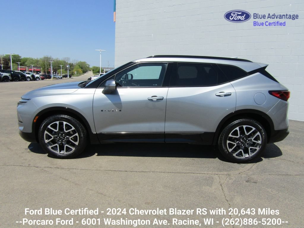 Used 2024 Chevrolet Blazer RS w/ Enhanced Convenience Package AWD/4WD image 2