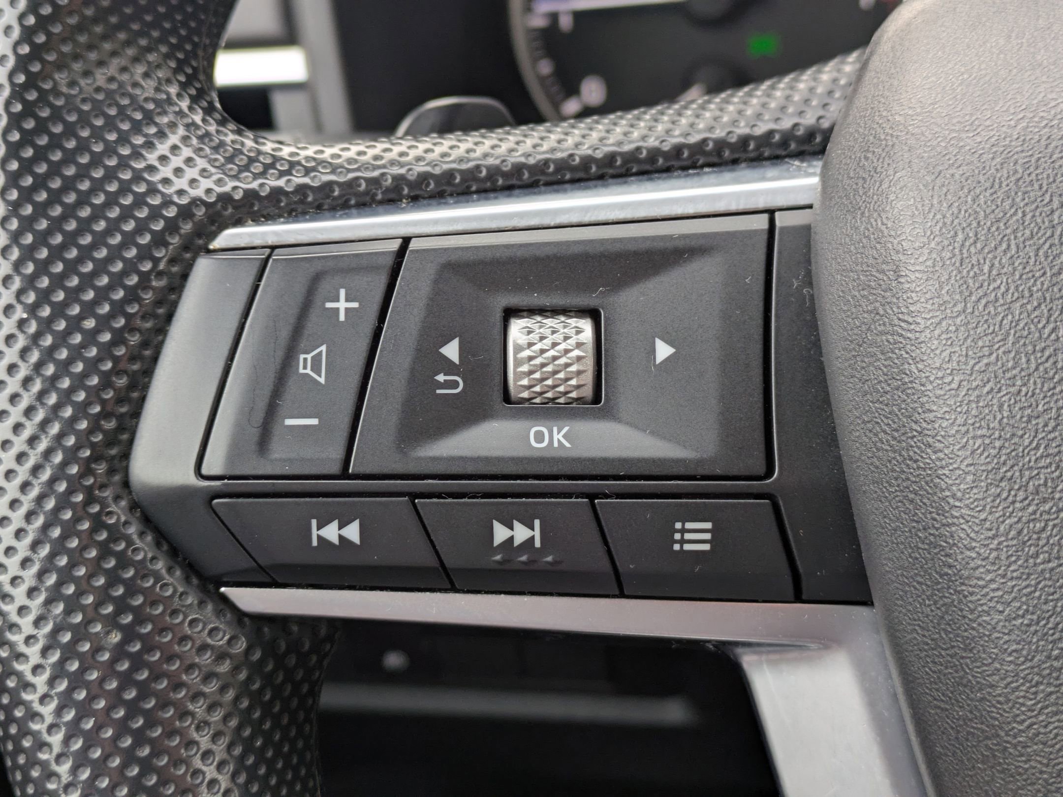 Used 2022 Mitsubishi Outlander ES image 14