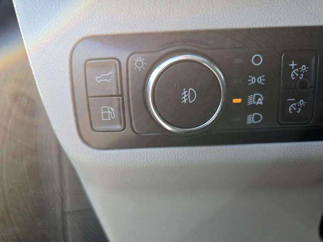 Certified 2023 Ford Escape Platinum w/ Premium Technology Package AWD/4WD image 27