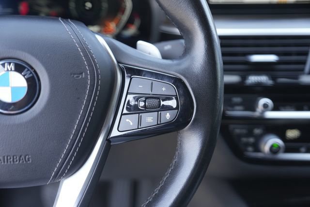Used 2021 BMW 530i 530i image 24