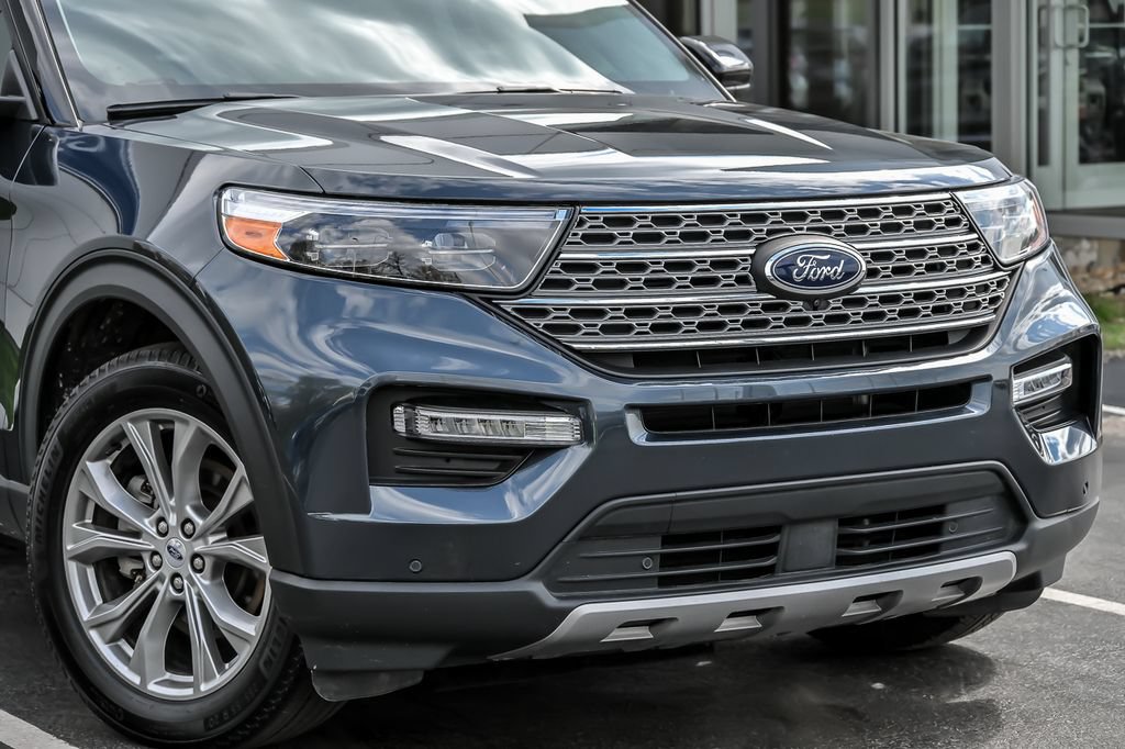 Certified 2023 Ford Explorer Limited AWD/4WD image 2