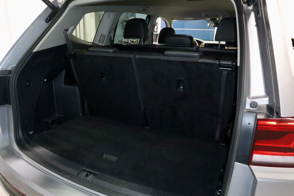 Used 2025 Volkswagen Atlas SE image 15