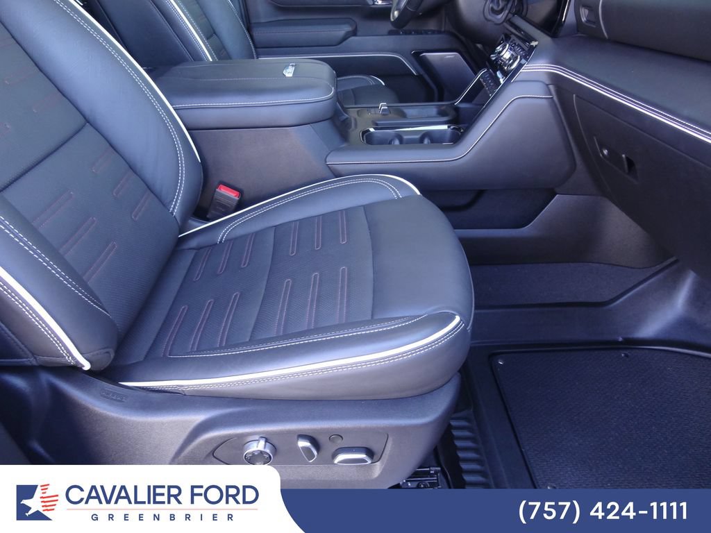 Used 2024 GMC Sierra 2500 AT4X AWD/4WD image 17