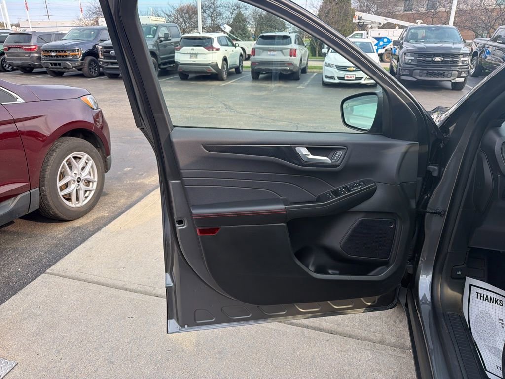 Certified 2026 Ford Escape ST-Line w/ Tech Pack #1 image 24