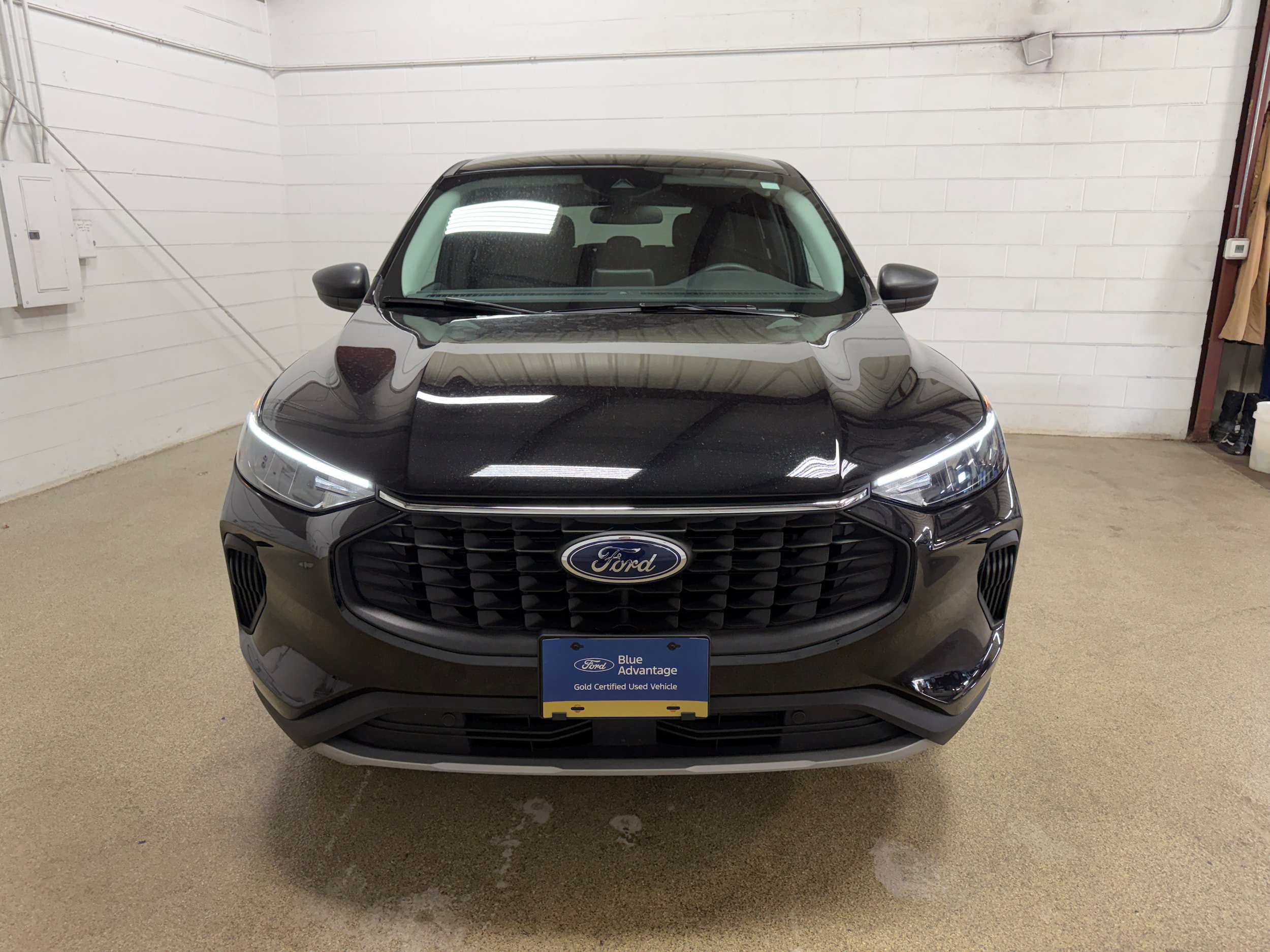 Certified 2025 Ford Escape Active AWD/4WD image 29
