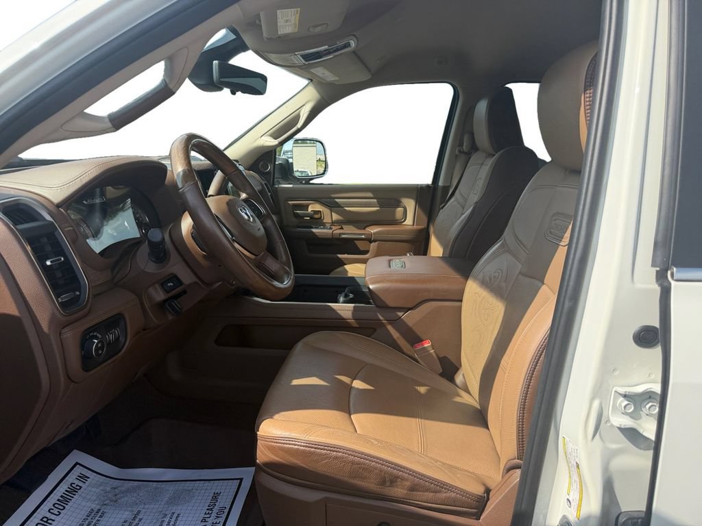 Used 2022 RAM 3500 Limited AWD/4WD image 9