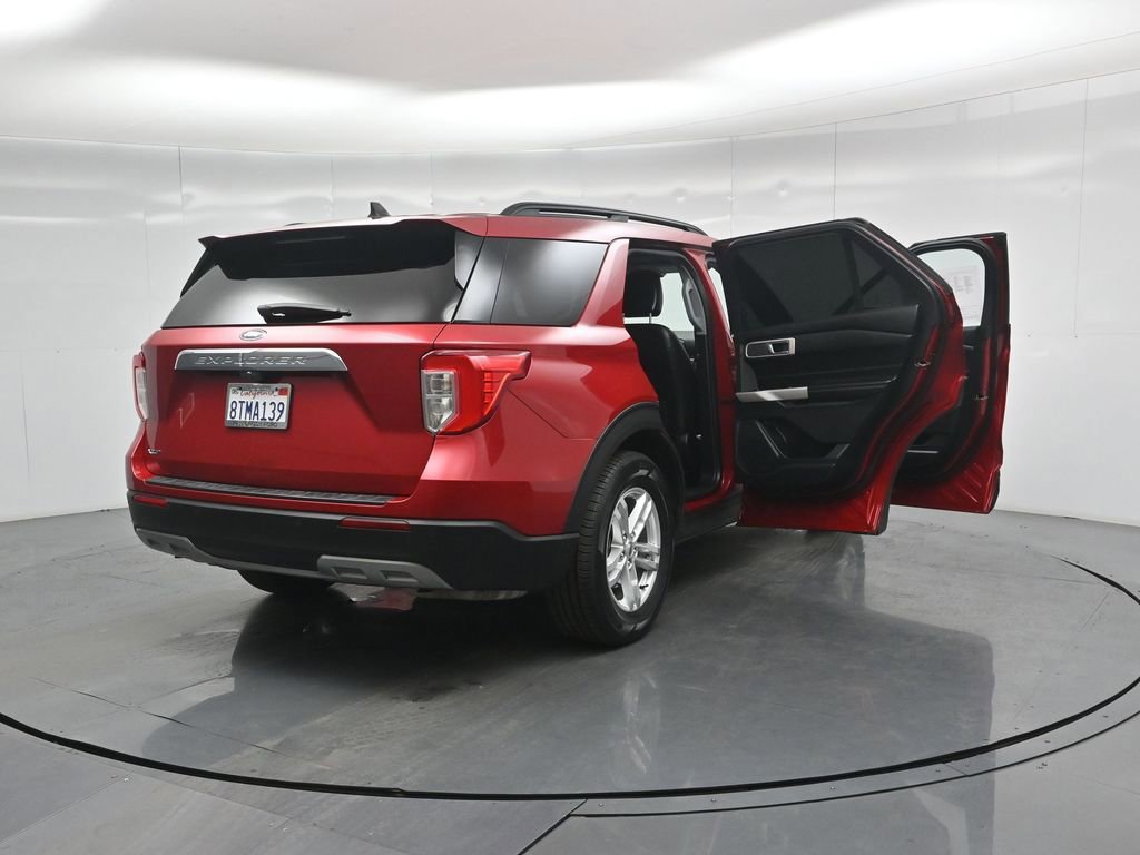 Certified 2021 Ford Explorer XLT image 33