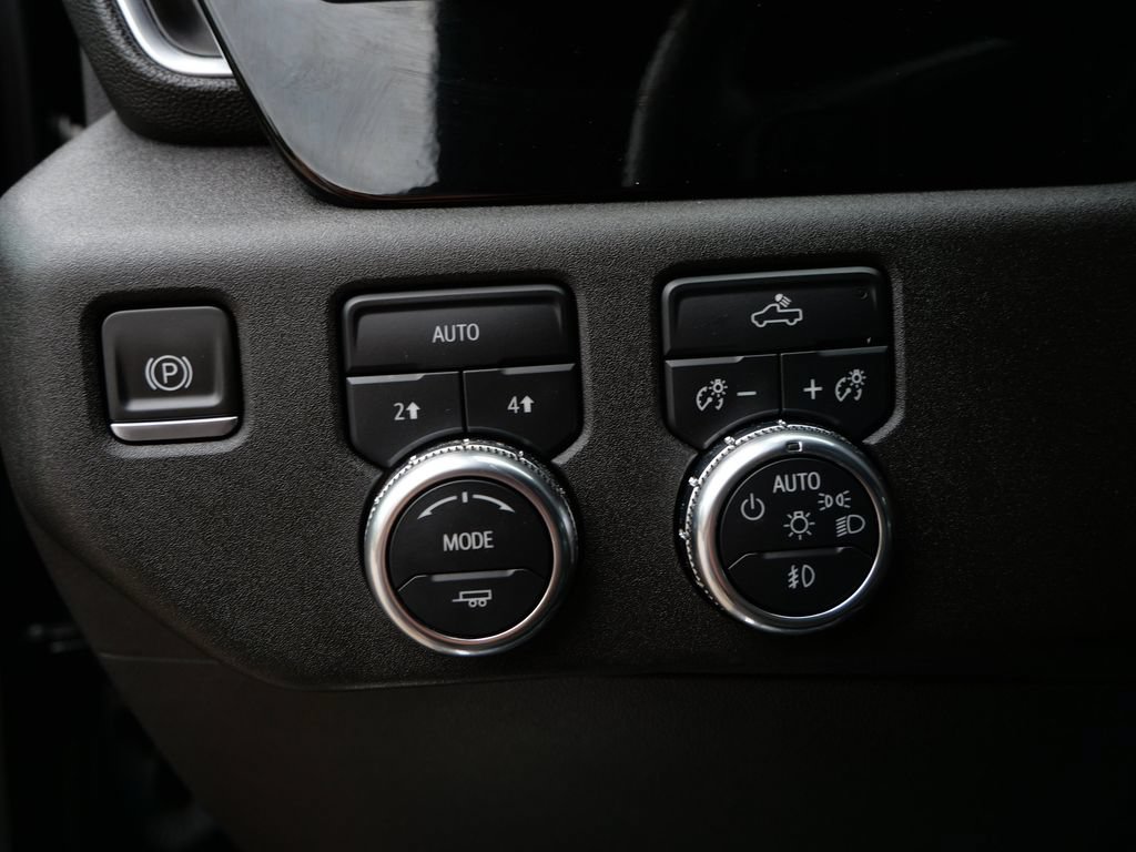 Used 2022 GMC Sierra 1500 Elevation w/ LPO, Elevation Black Package AWD/4WD image 22