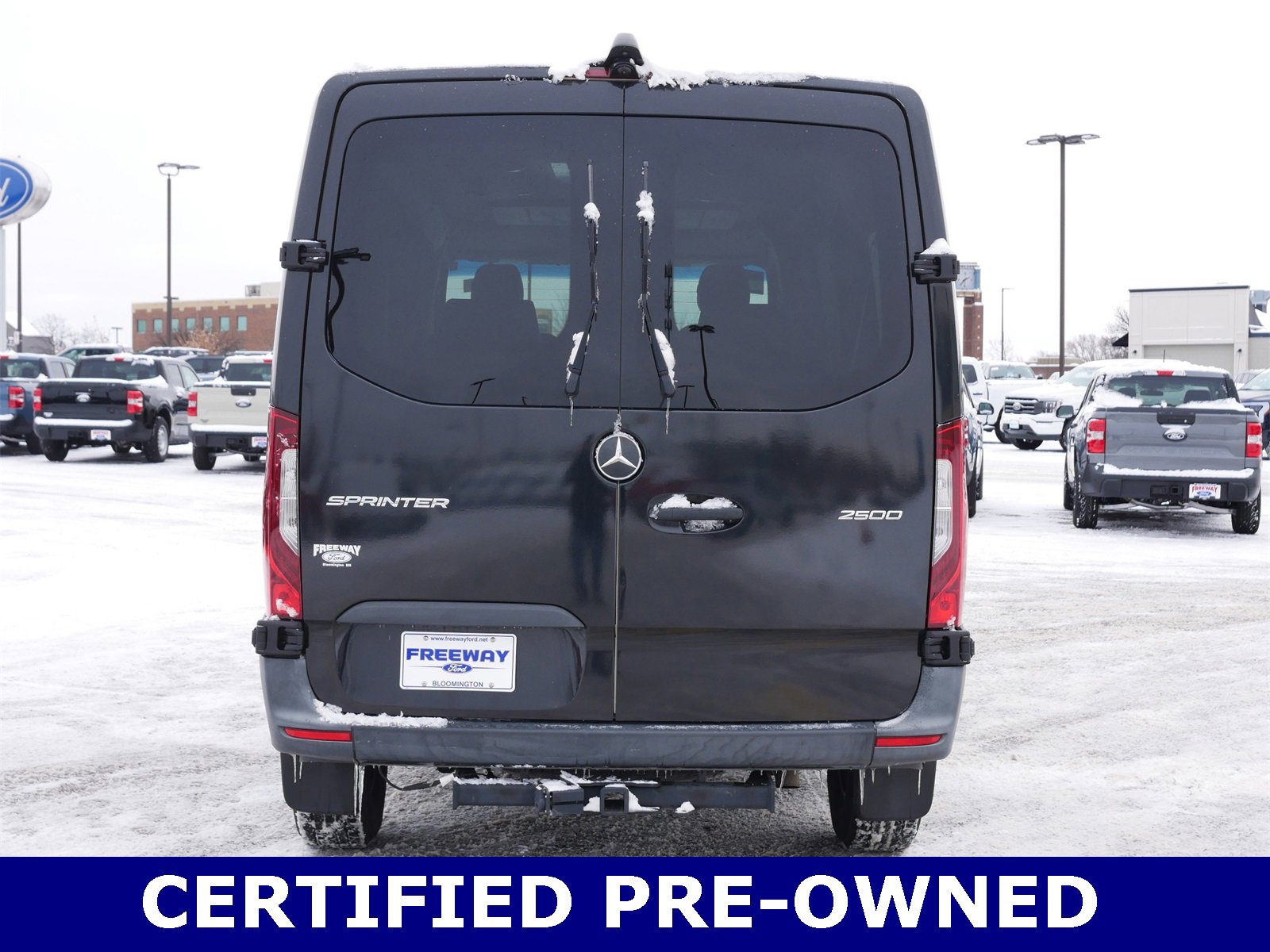 Used 2021 Mercedes-Benz Sprinter 2500 image 4