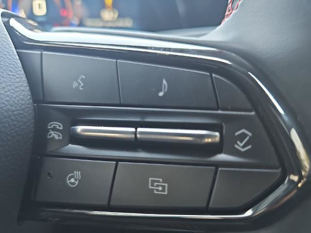 Used 2025 Chevrolet Equinox RS w/ Safety and Technology Package AWD/4WD image 18
