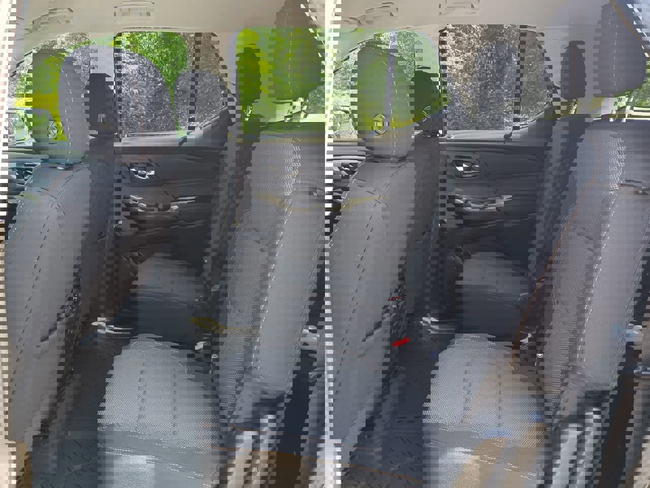 Used 2021 Chevrolet Traverse LT image 12