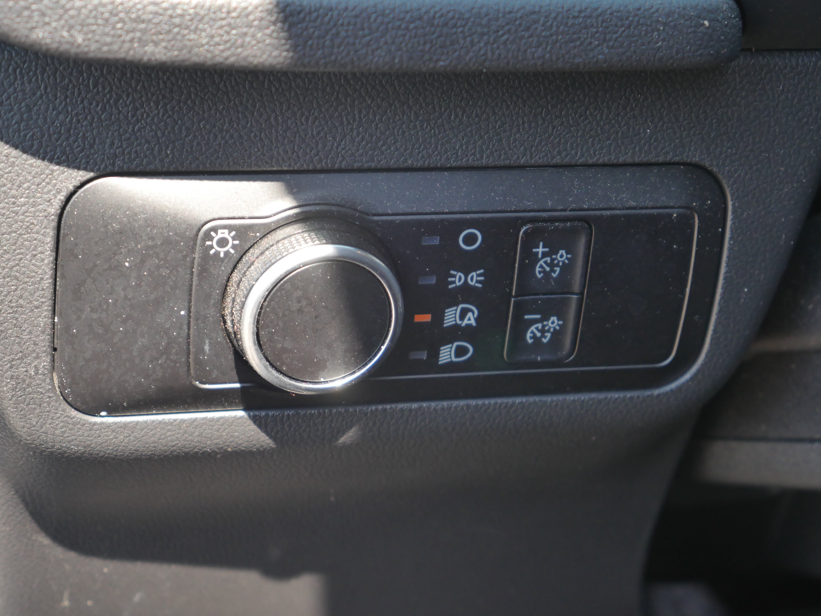 Certified 2025 Ford Escape Active AWD/4WD image 5