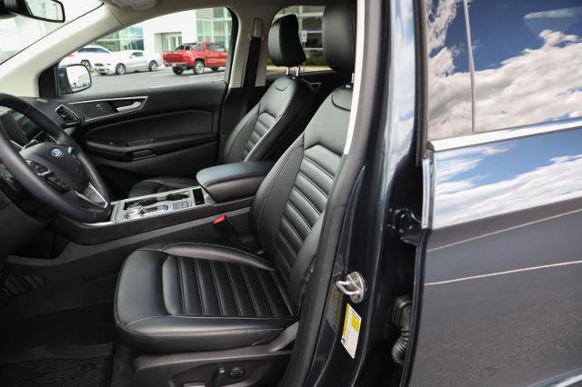 Certified 2024 Ford Edge SEL w/ Convenience Package AWD/4WD image 19