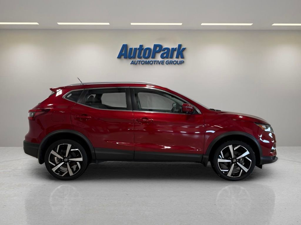 Used 2022 Nissan Rogue Sport SL image 8