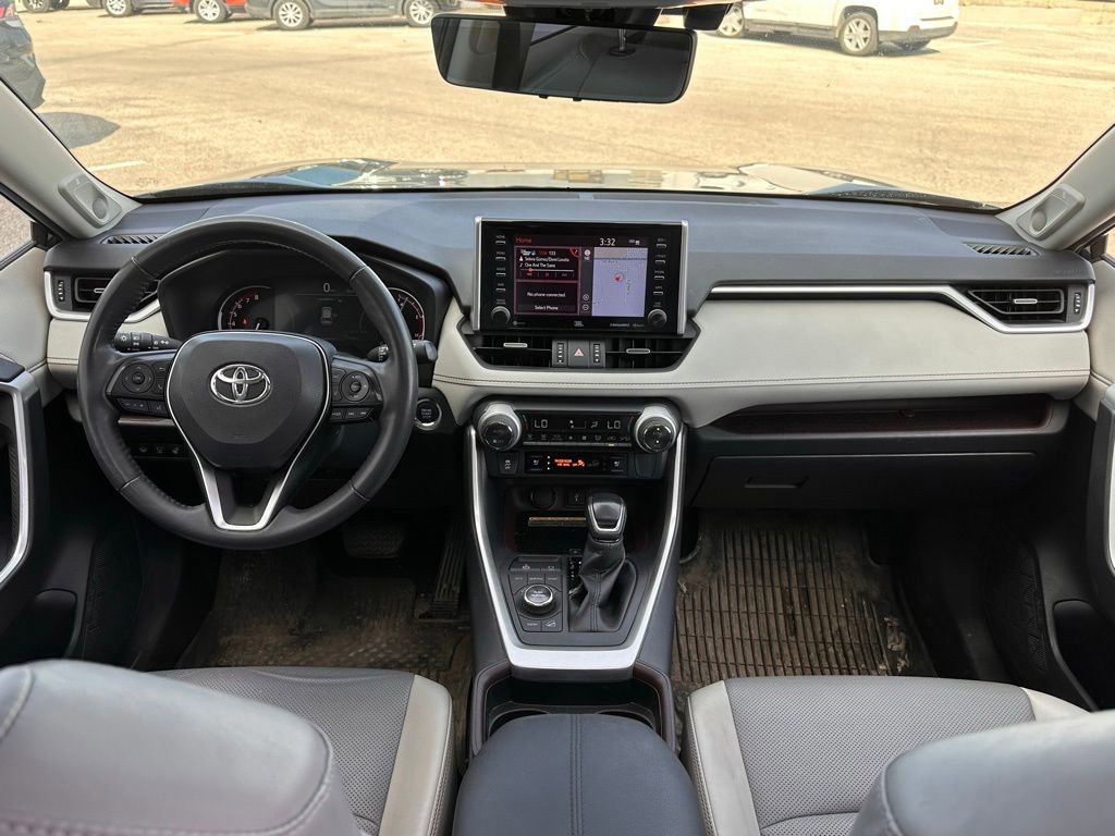 Used 2021 Toyota RAV4 Limited AWD/4WD image 21