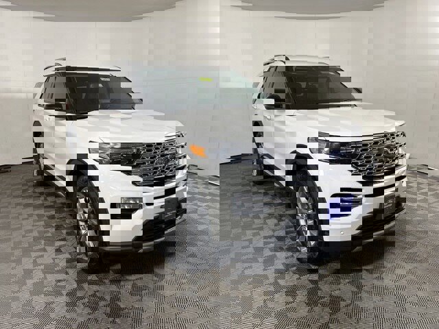Certified 2023 Ford Explorer Limited w/ Limited Technology Package image 5