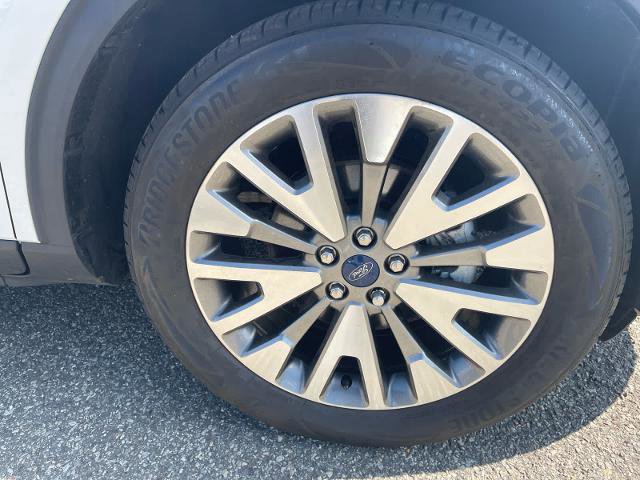 Certified 2022 Ford Escape Titanium image 7