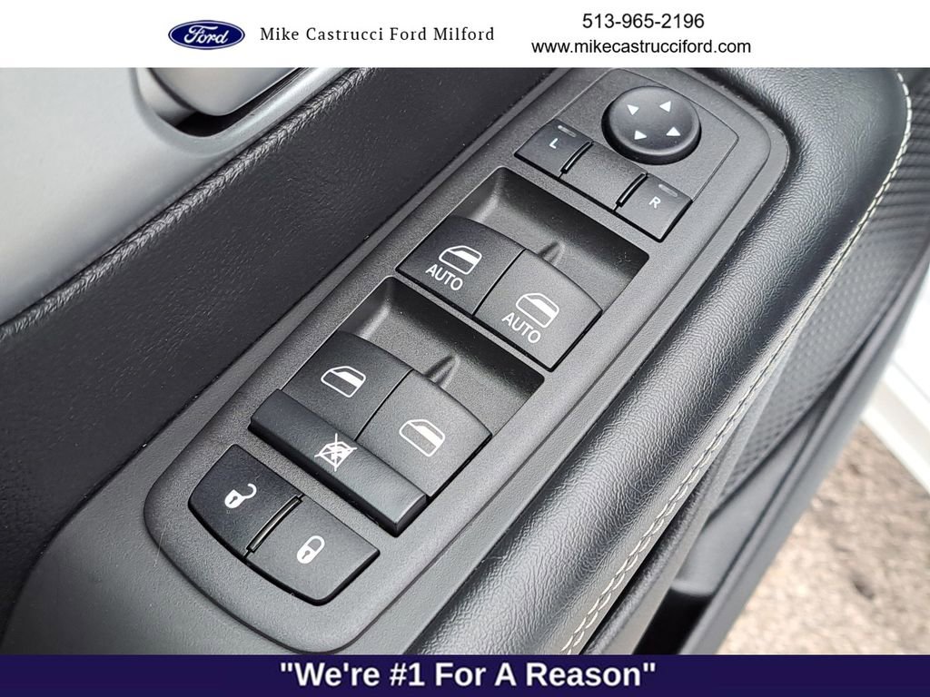 Used 2022 Chrysler Pacifica Touring-L w/ S Appearance Package image 20