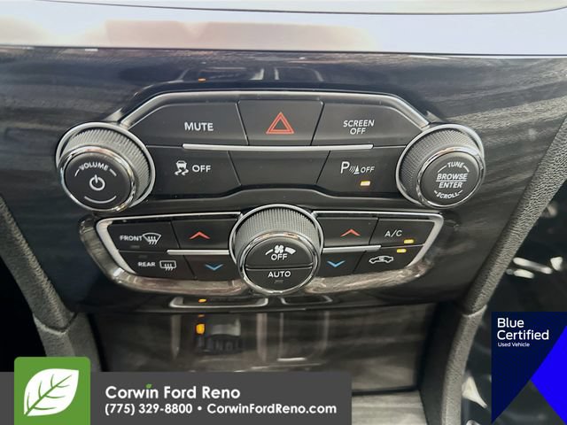Used 2022 Chrysler 300 Touring L AWD/4WD image 18