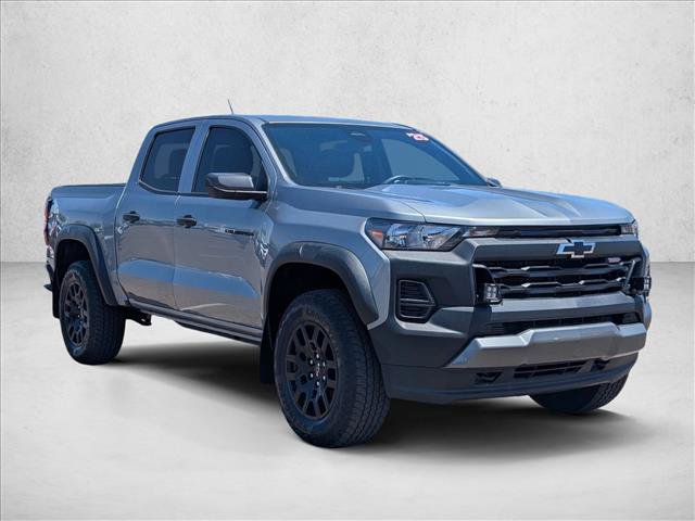 Used 2025 Chevrolet Colorado Trail Boss AWD/4WD image 2