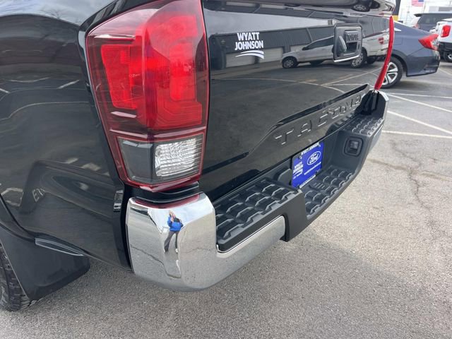 Used 2023 Toyota Tacoma SR5 w/ SR5 Appearance Package image 10